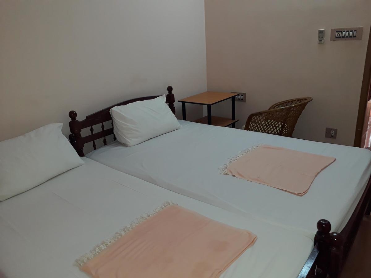 Valiyathayil Home Stay Kochi Exteriör bild