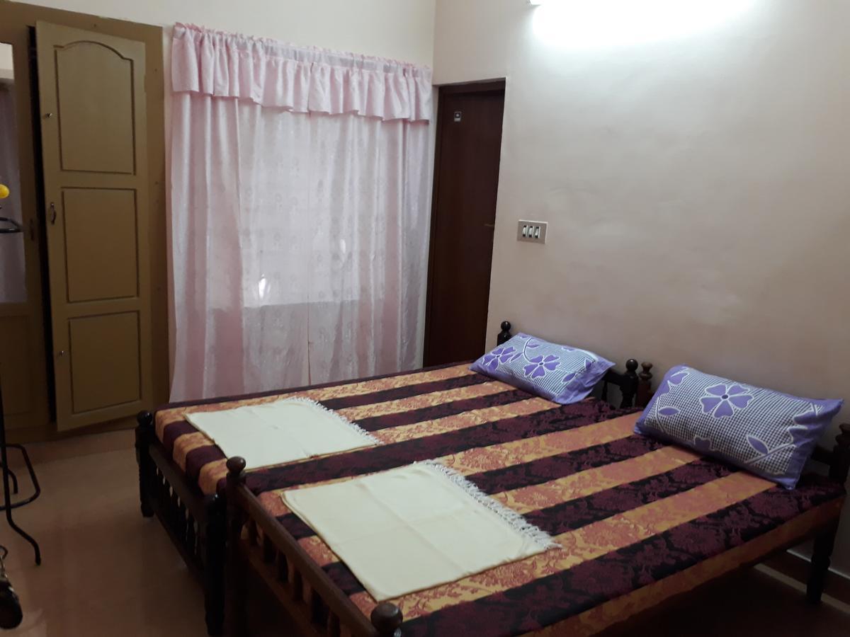 Valiyathayil Home Stay Kochi Exteriör bild